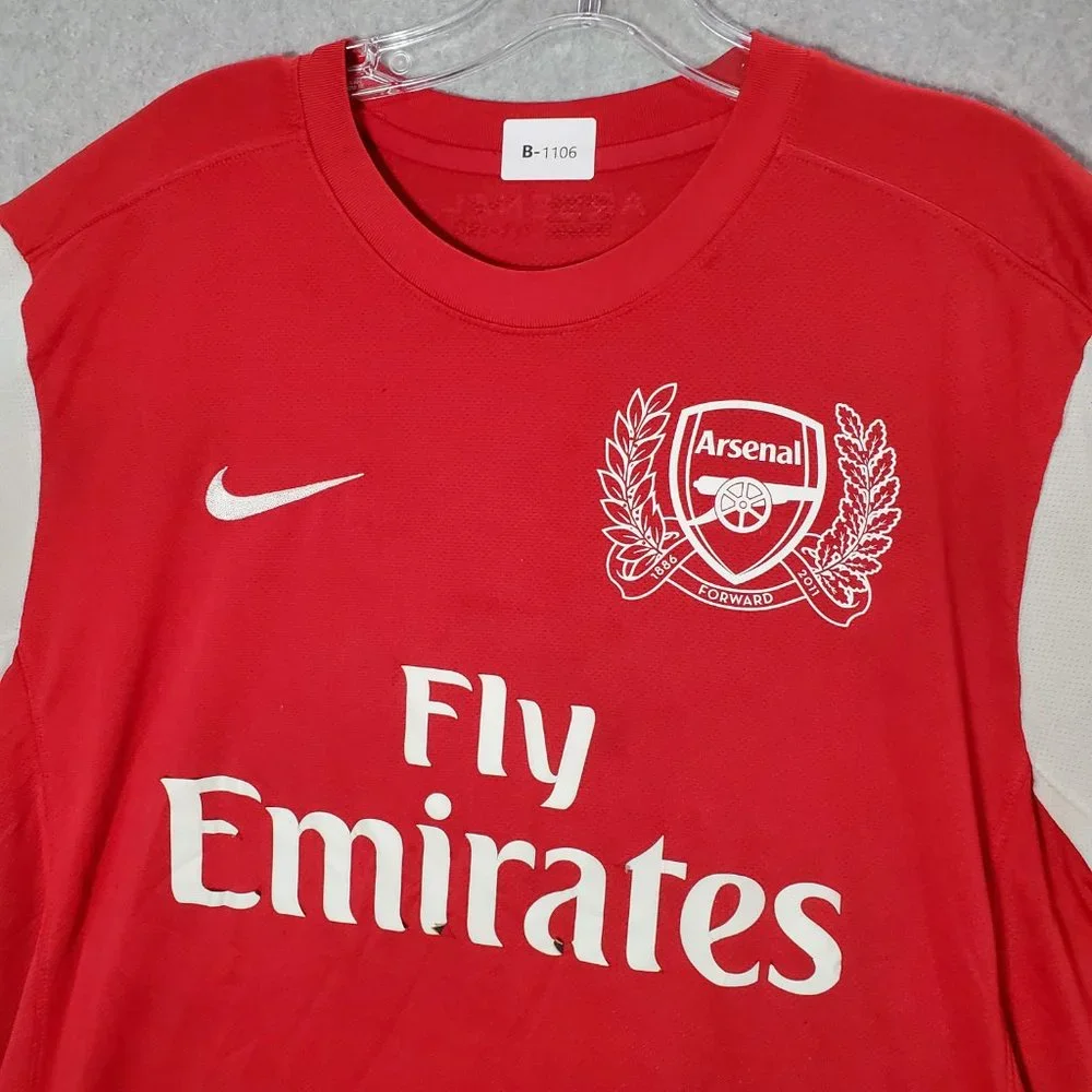 Arsenal London Men‎ Soccer Jersey Large Red 2011 Home Nike Logo